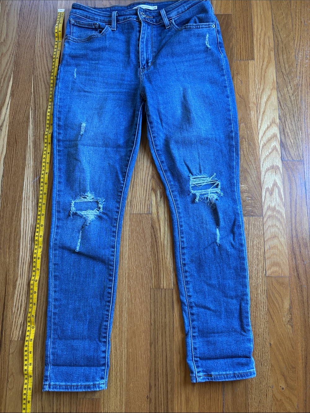 Levi's Women's Distressed Skinny Jeans in Medium Blue
